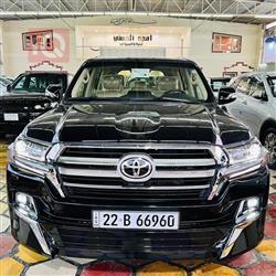 تۆیۆتا لاند کروزەر
